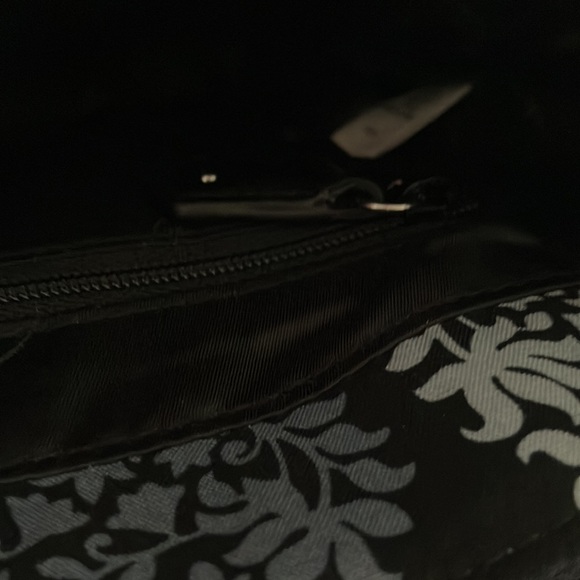 NWT Vera Bradley Slim Saddle cross Body Bag in northern lights pattern - Picture 8 of 12